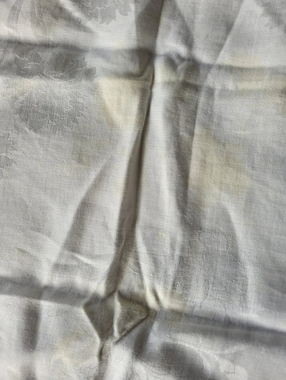 Source Unknown soft linen